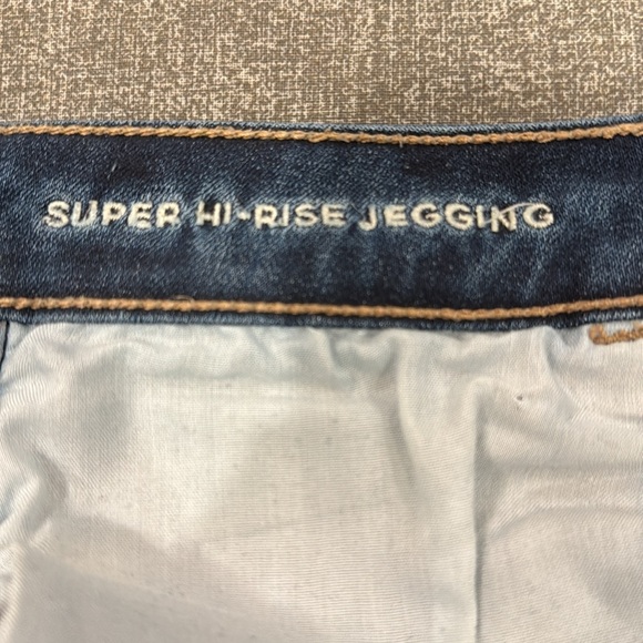 American Eagle Ne(X)t Level Stretch, Super High-Rise Jegging, Size 10 Short - Picture 5 of 9